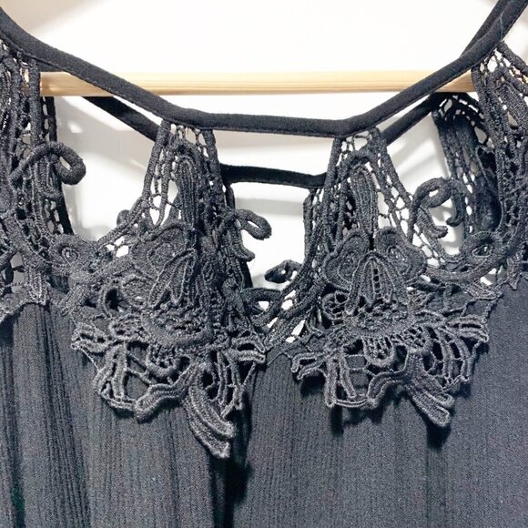 Lulu’s Lace Shoulder Black Mini Dress Size Small Little Black Dress - Picture 12 of 16